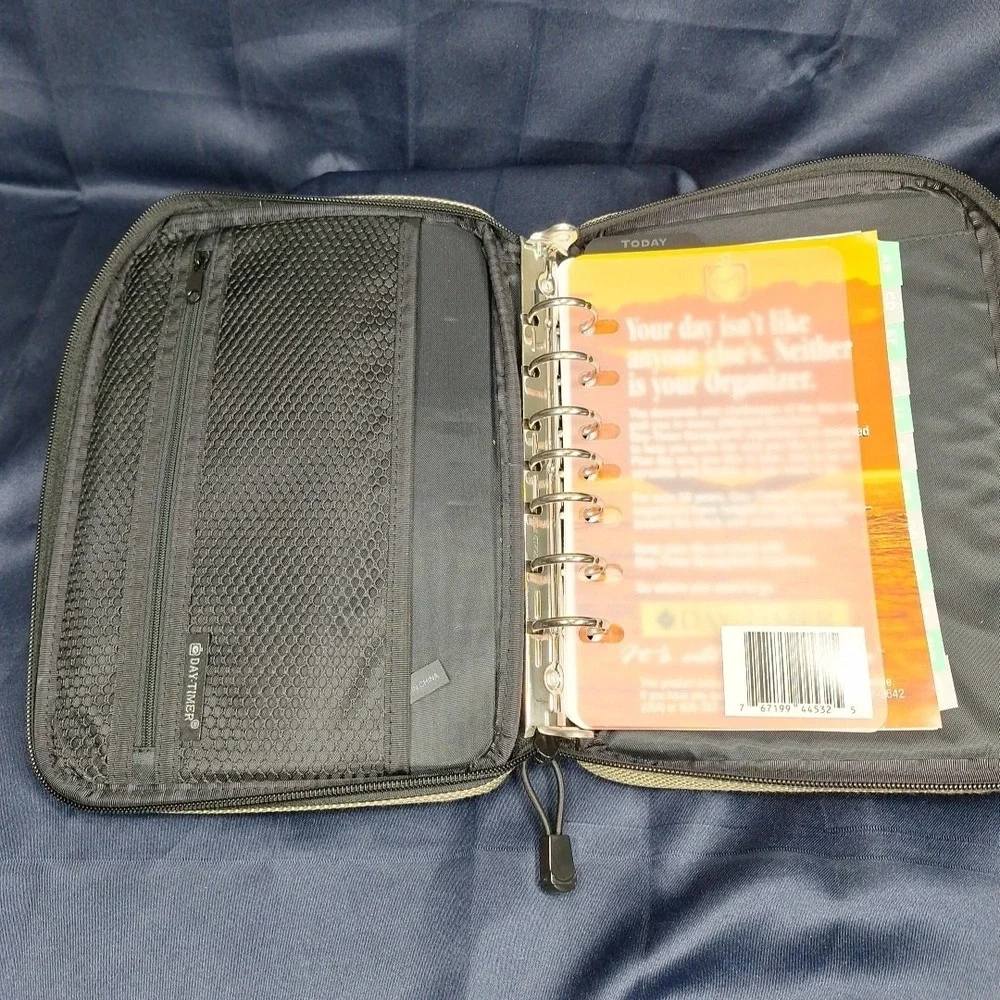 Vtg 90s Daytimer Navigator Canvas Planner Organizer Binder Zip 8 x 10.5 Rare